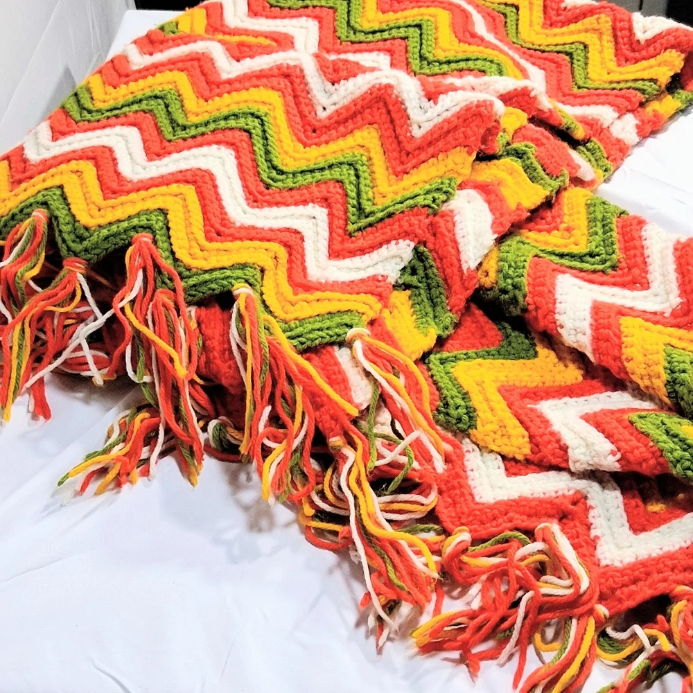Handmade Frilly Chevron/Zig Zag Vintage Crochet 40X48 Blanket